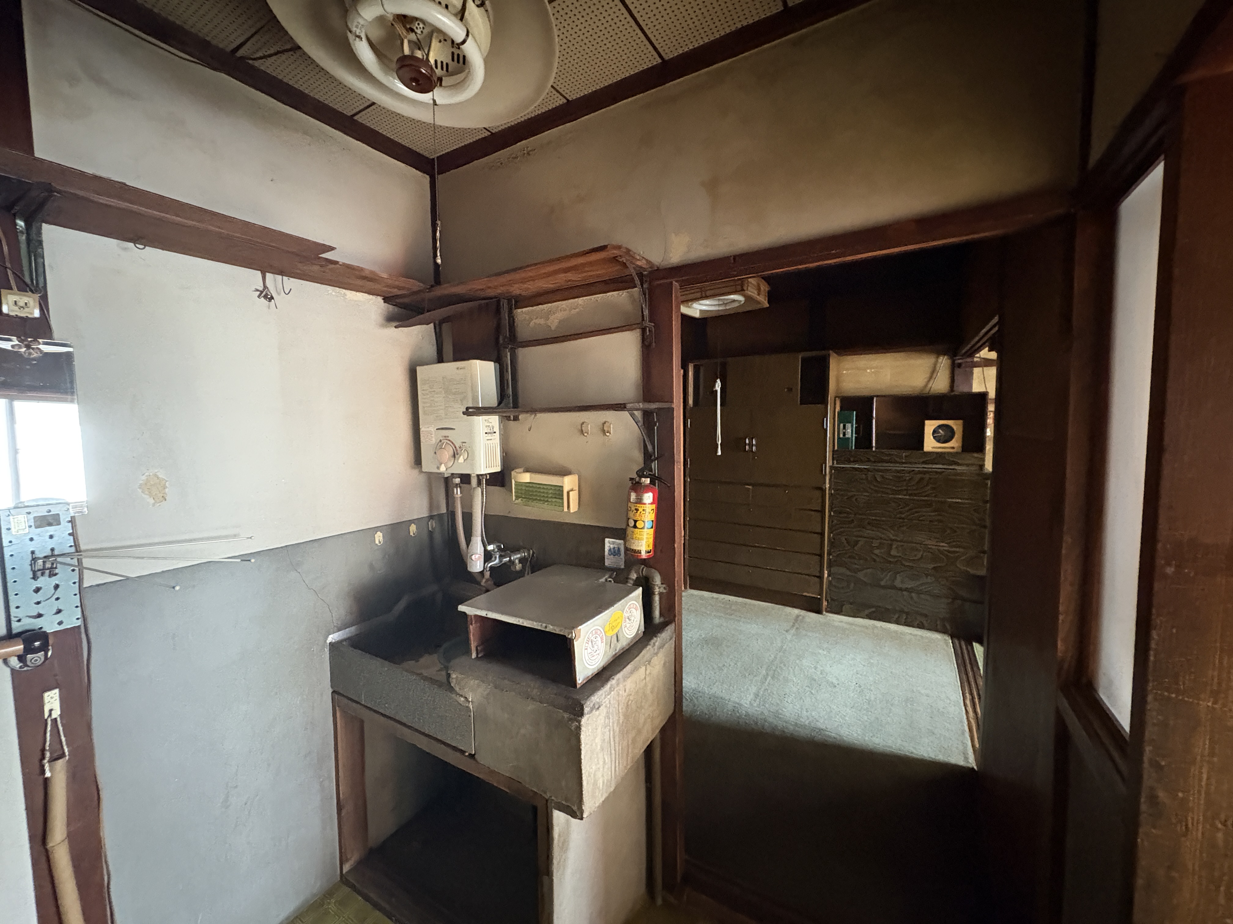 大阪市浪速区敷津西一丁目　土地建物 5枚目